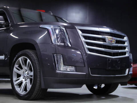 2017 Cadillac Escalade Luxury