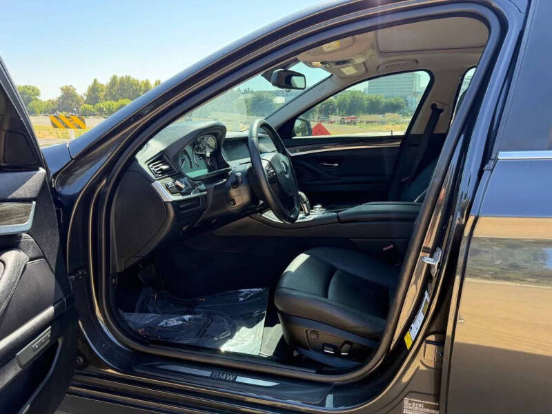 2013 BMW 5 Series 528i