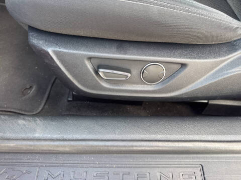 2015 Ford Mustang V6