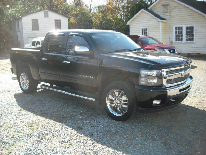 2010 Chevrolet Silverado 1500 LT photo 2