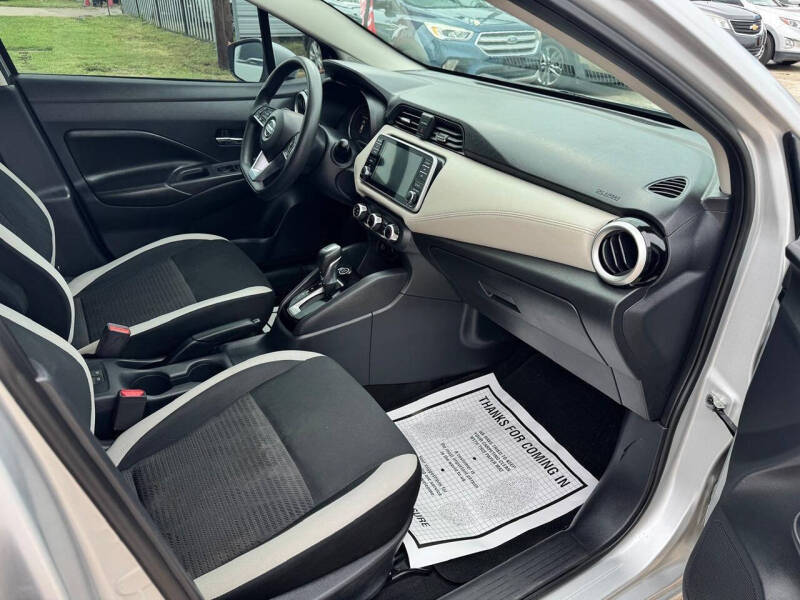 2020 Nissan Versa SV