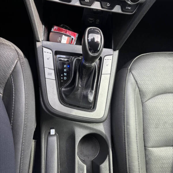 2020 Hyundai Elantra