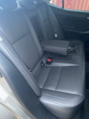 2015 Lexus IS 250 Crafted Line