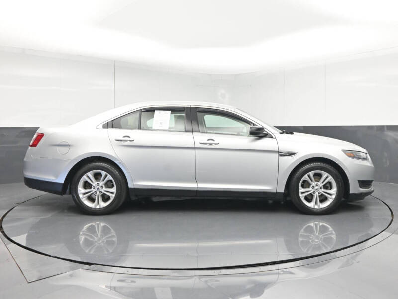 2019 Ford Taurus SE