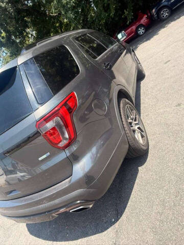 2016 Ford Explorer Sport