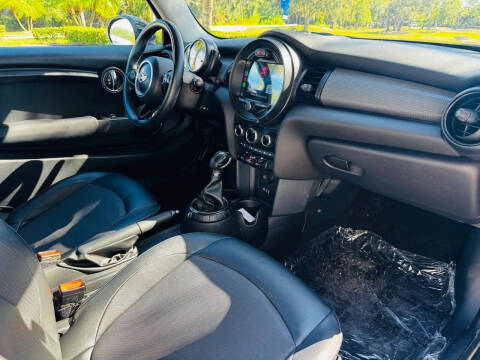 2015 MINI Hardtop 2 Door Cooper