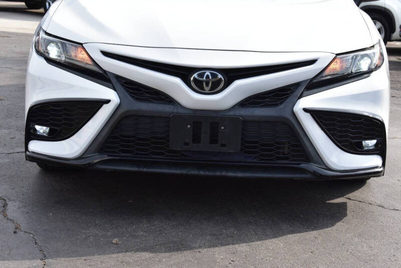 2021 Toyota Camry SE