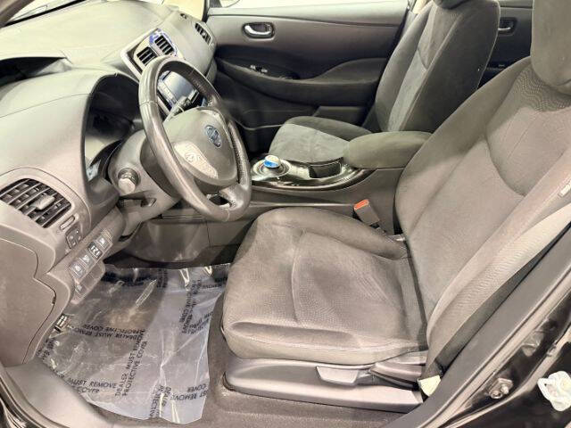 2016 Nissan LEAF SV