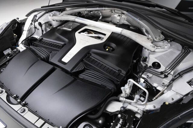 2021 Aston Martin DBX