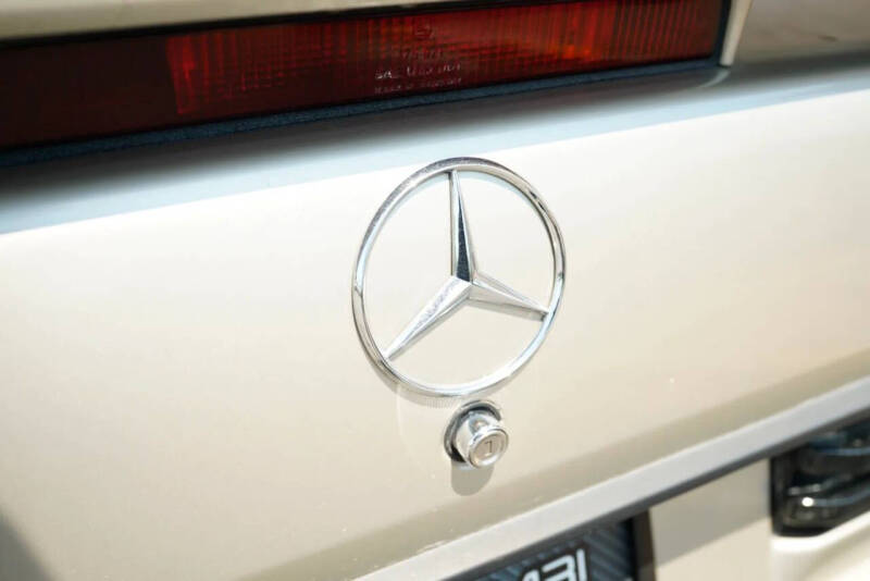 1987 Mercedes-Benz 190-Class 190 E 2.3-16