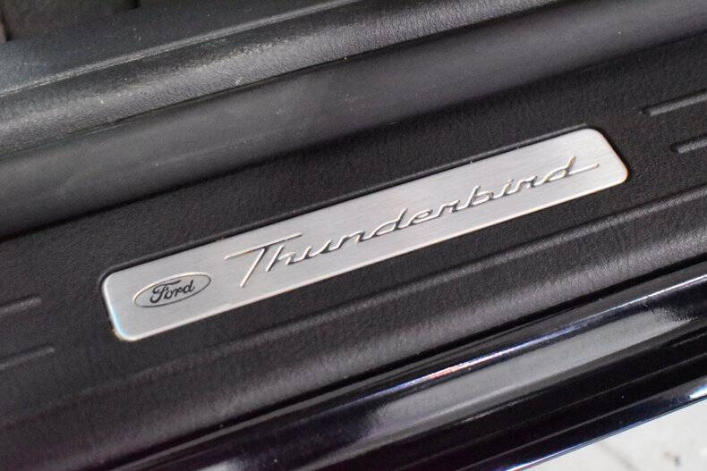 2002 Ford Thunderbird Deluxe