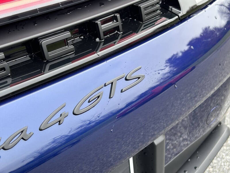 2025 Porsche 911 Targa 4 GTS