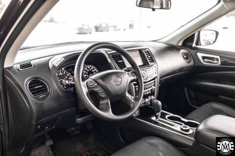 2018 Nissan Pathfinder S