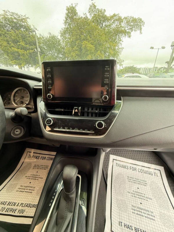 2020 Toyota Corolla LE