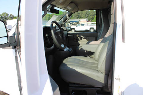 2024 Chevrolet Express 2500