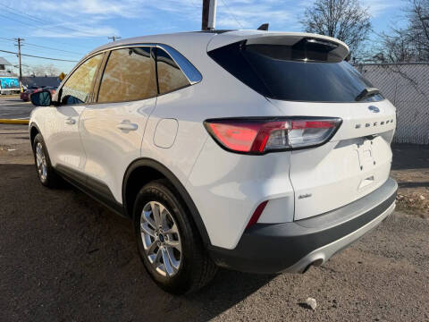 2022 Ford Escape SE