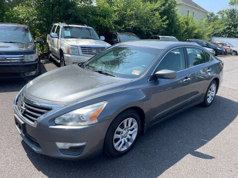 2015 Nissan Altima for sale at Auto Outlet of Ewing in Ewing NJ