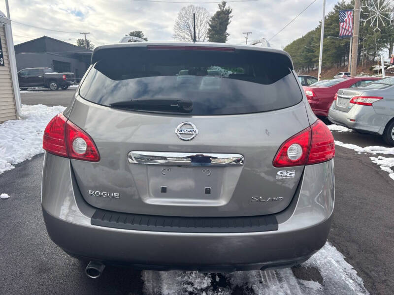 2012 Nissan Rogue SV w/SL Package