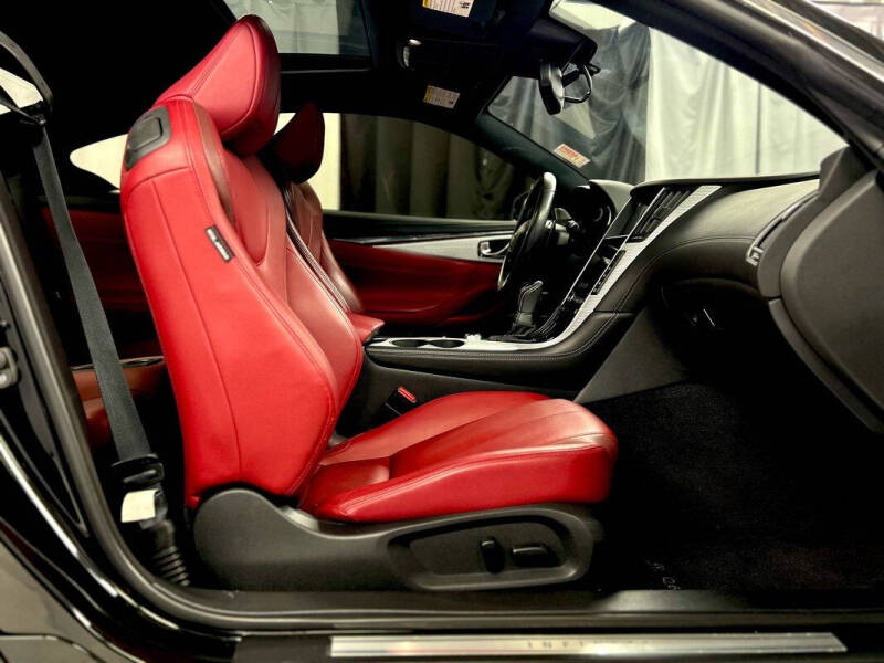 2019 Infiniti Q60 Red Sport 400