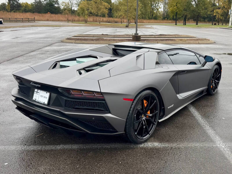 2018 Lamborghini Aventador LP 740-4 S