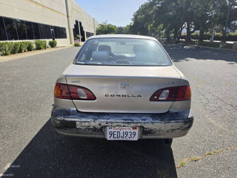 2000 Toyota Corolla LE