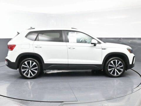 2024 Volkswagen Taos SE