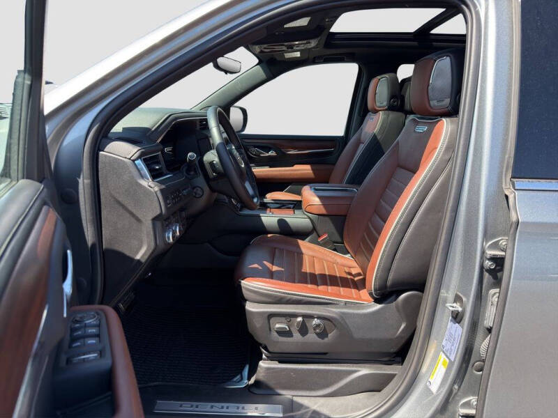2023 GMC Yukon Denali Ultimate