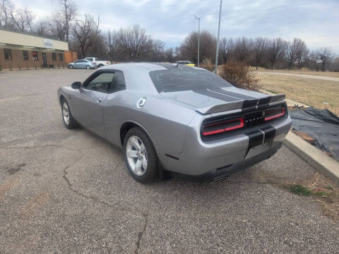2015 Dodge Challenger SXT Plus
