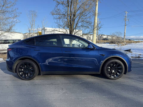 2023 Tesla Model Y Long Range