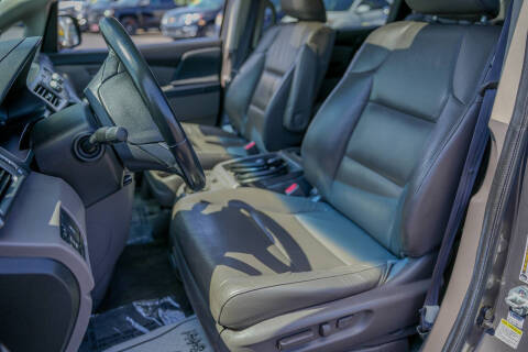 2011 Honda Odyssey EX-L w/DVD