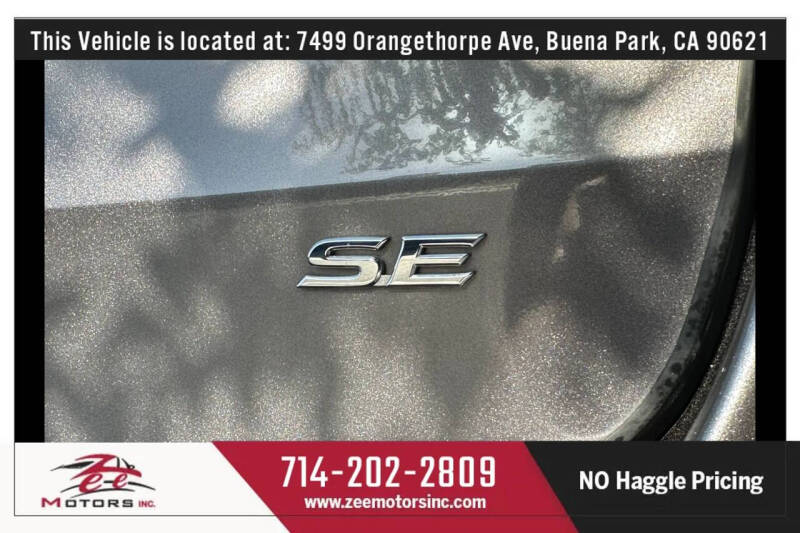 2017 Toyota Sienna SE Premium 8-Passenger