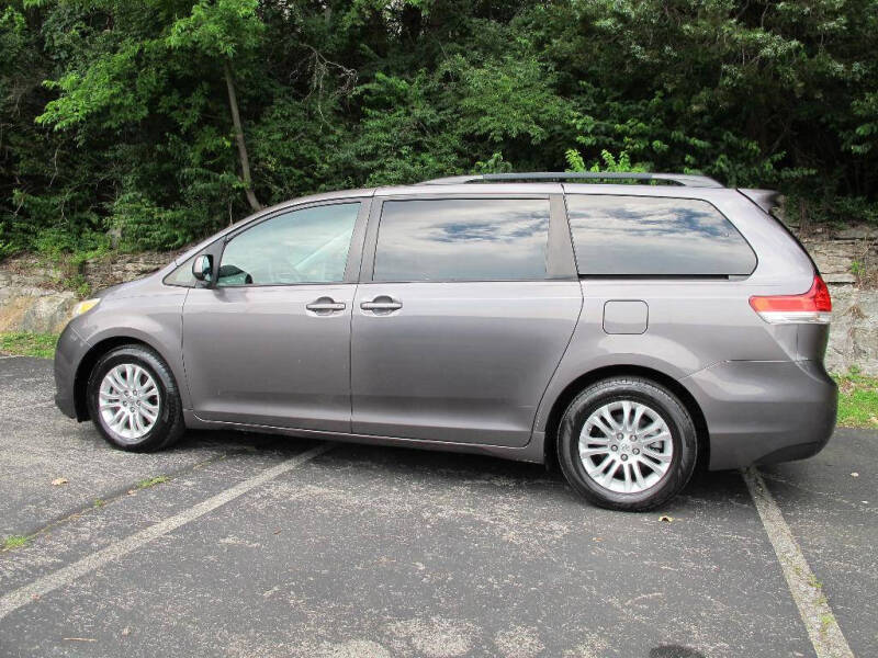 2011 Toyota Sienna