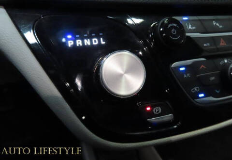 2024 Chrysler Pacifica Plug-In Hybrid S Appearance