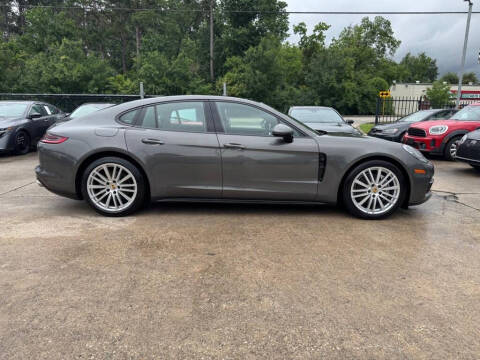 2018 Porsche Panamera