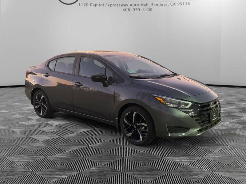 2025 Nissan Versa SR