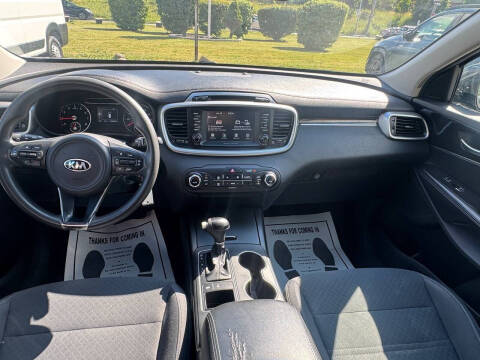 2018 Kia Sorento LX