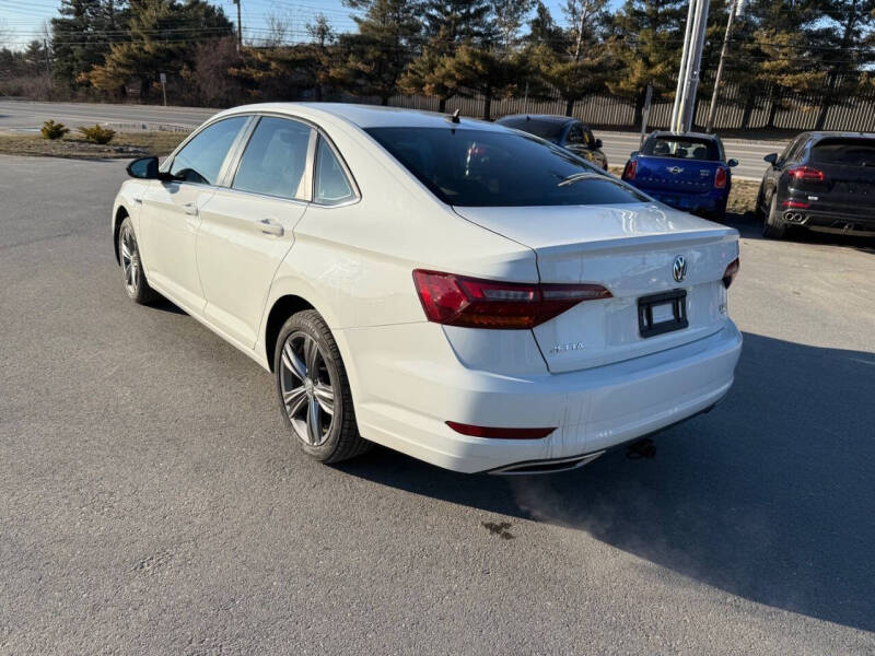 2019 Volkswagen Jetta R-Line