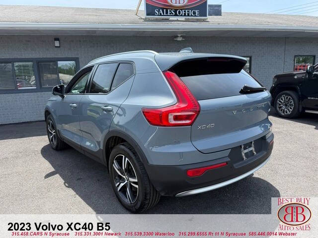 2023 Volvo XC40 B5 Core