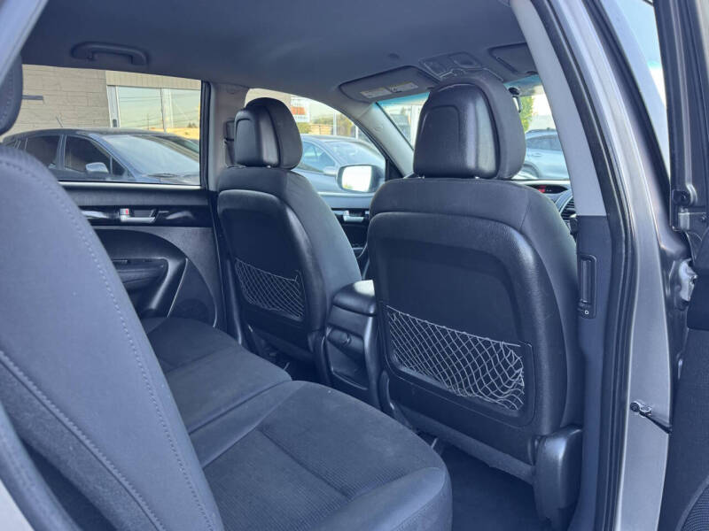 2015 Kia Sorento LX