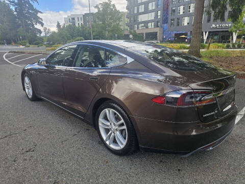 2014 Tesla Model S 85