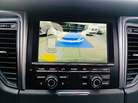 2015 Porsche Macan S