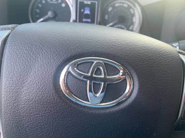 2022 Toyota Tacoma SR5 V6