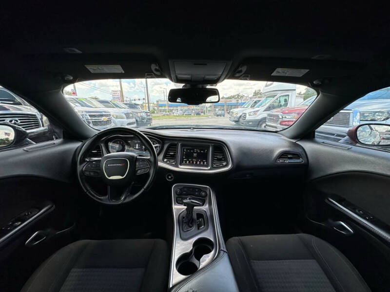 2020 Dodge Challenger SXT