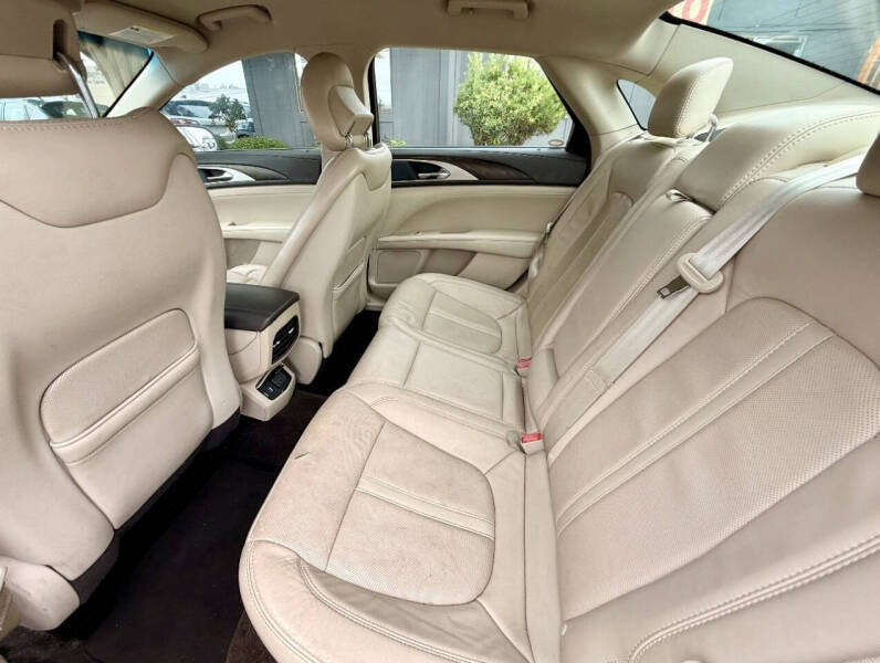 2017 Lincoln MKZ Reserve