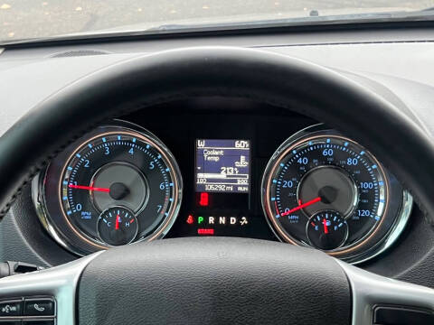 2013 Chrysler Town and Country Touring