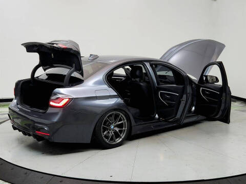 2018 BMW 3 Series 330i