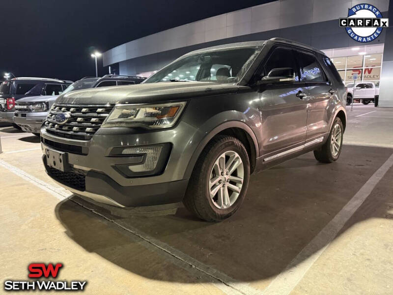 2017 Ford Explorer XLT photo 3