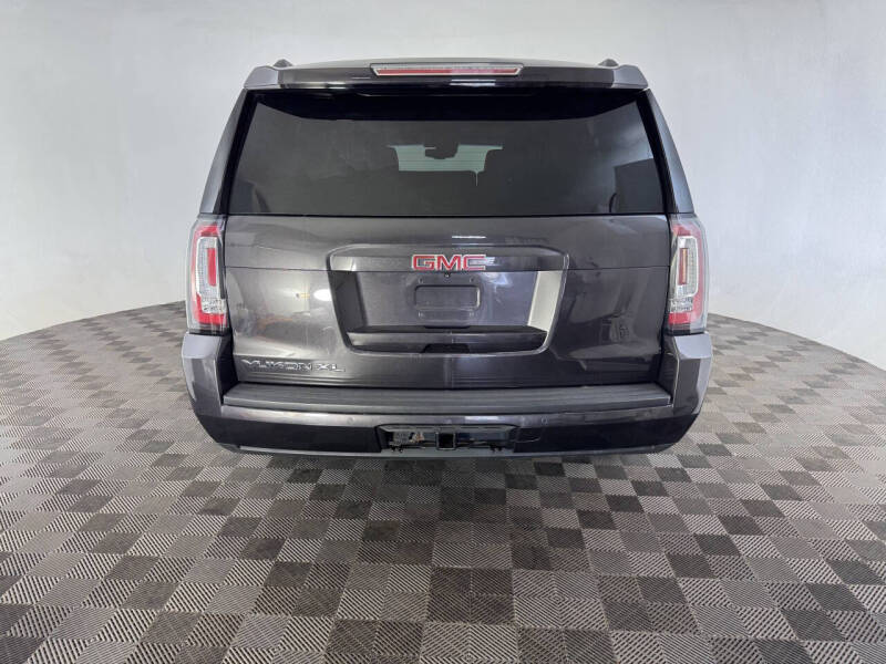 2017 GMC Yukon XL SLT