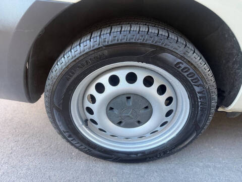 2016 Mercedes-Benz Metris