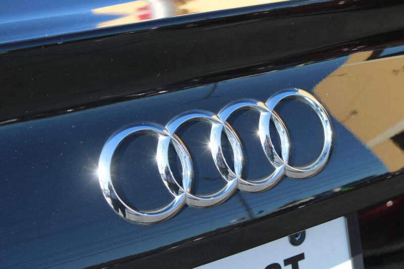 2019 Audi A4 quattro Premium Plus 45 TFSI